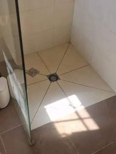 robion-douche-debouchee-les-deboucheurs-reunis