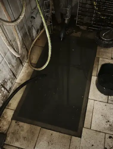 Débouchage de canalisation à Jonquières-Saint-Vincent 1 Jonquières-Saint-Vincent-douche-avant-les-deboucheurs-reunis-plombier