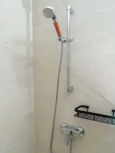Débouchage de douche à Théziers 1 probleme douche theziers les deboucheurs reunis plombier